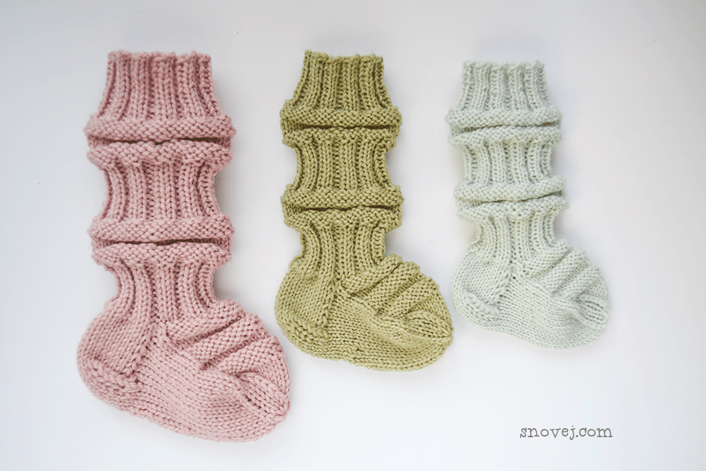 All three are made with the same amount of stitches and rounds, but with different yarns and needles.